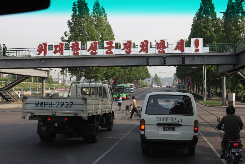 Strassenverkehr in Pjöngjang